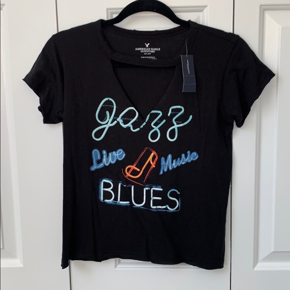 NWT American Eagle graphic tee